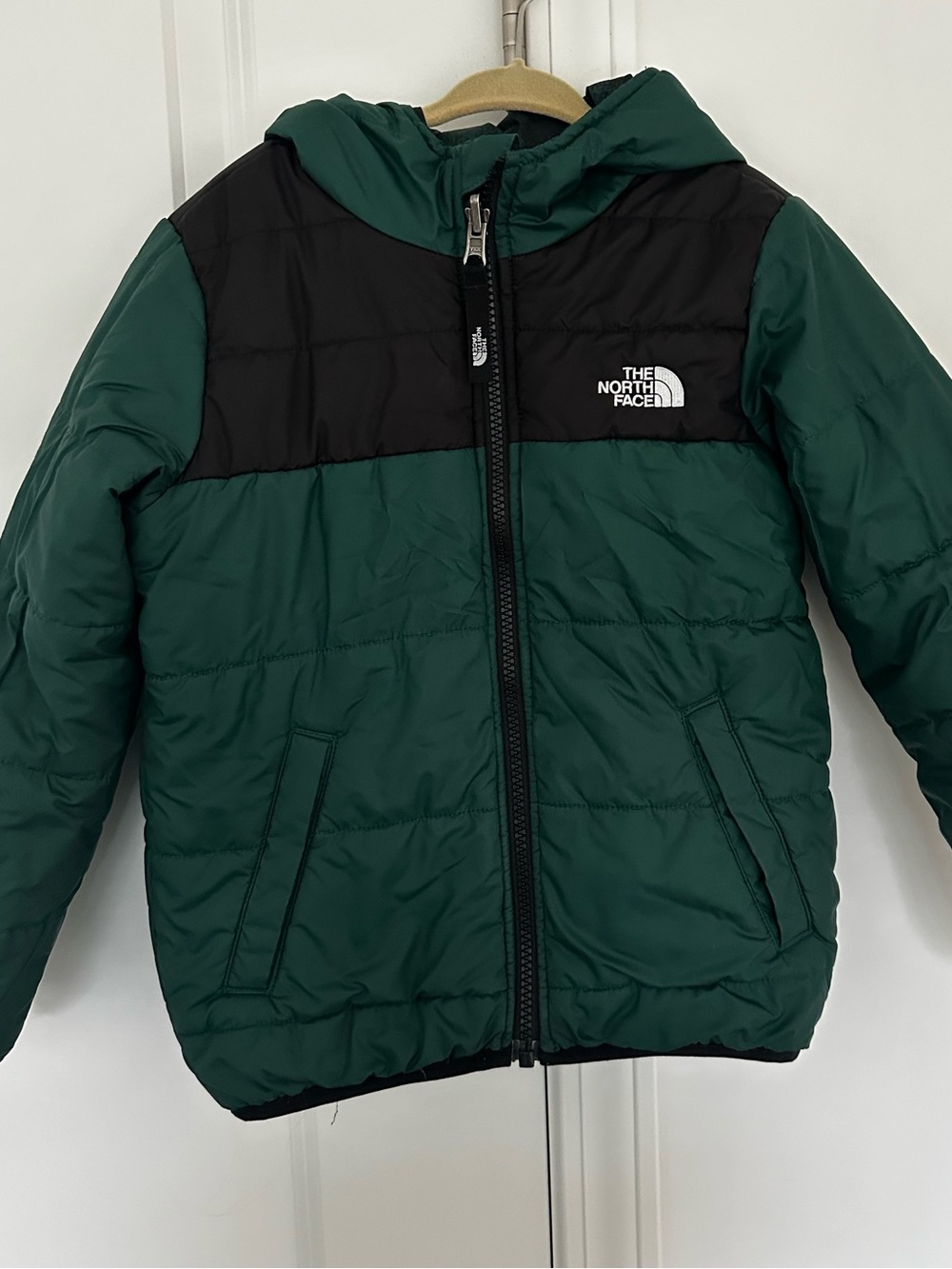 The North Face Forest Green and Black Insulated Hooded Jacket - Toddler Boys (5)